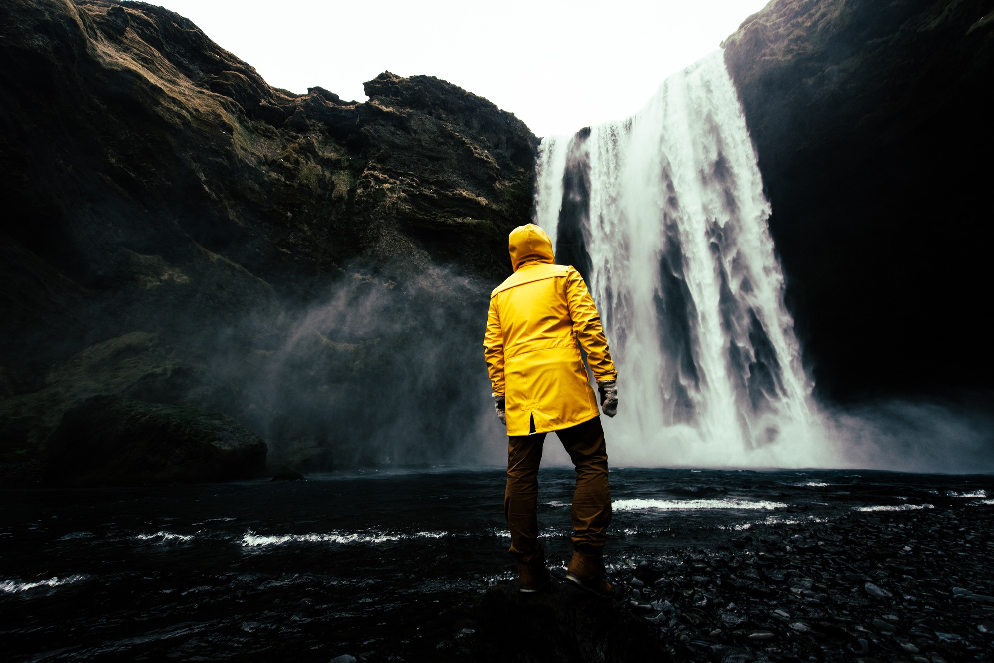 Explorer on the icelandic tour, traveling across iceland discovering natural destinations Explorer on the icelandic tour, traveling across iceland discovering natural destinations