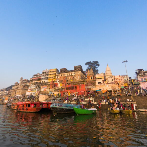 A look at Varanasi and it's ghats from the ganges river