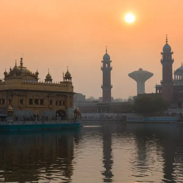 Majestic Journey from Amritsar to Srinagar - India