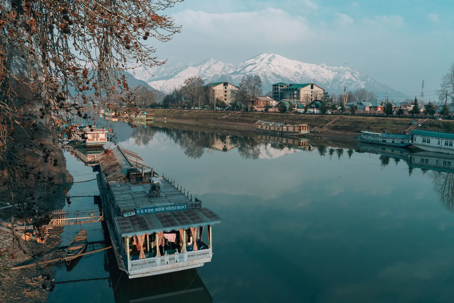Golden Triangle & Kashmir Paradise Tour - India