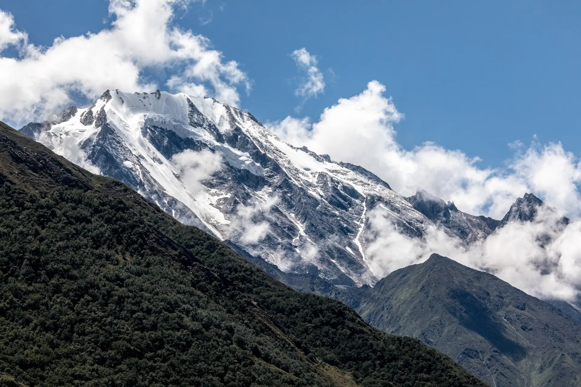 Himalayan Wonders & Heritage: A Journey Through North India - India